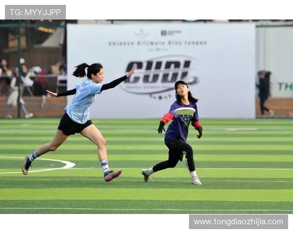 重庆飞盘队在全国飞盘状态排行榜中荣登第六名展现出强劲实力与团队精神